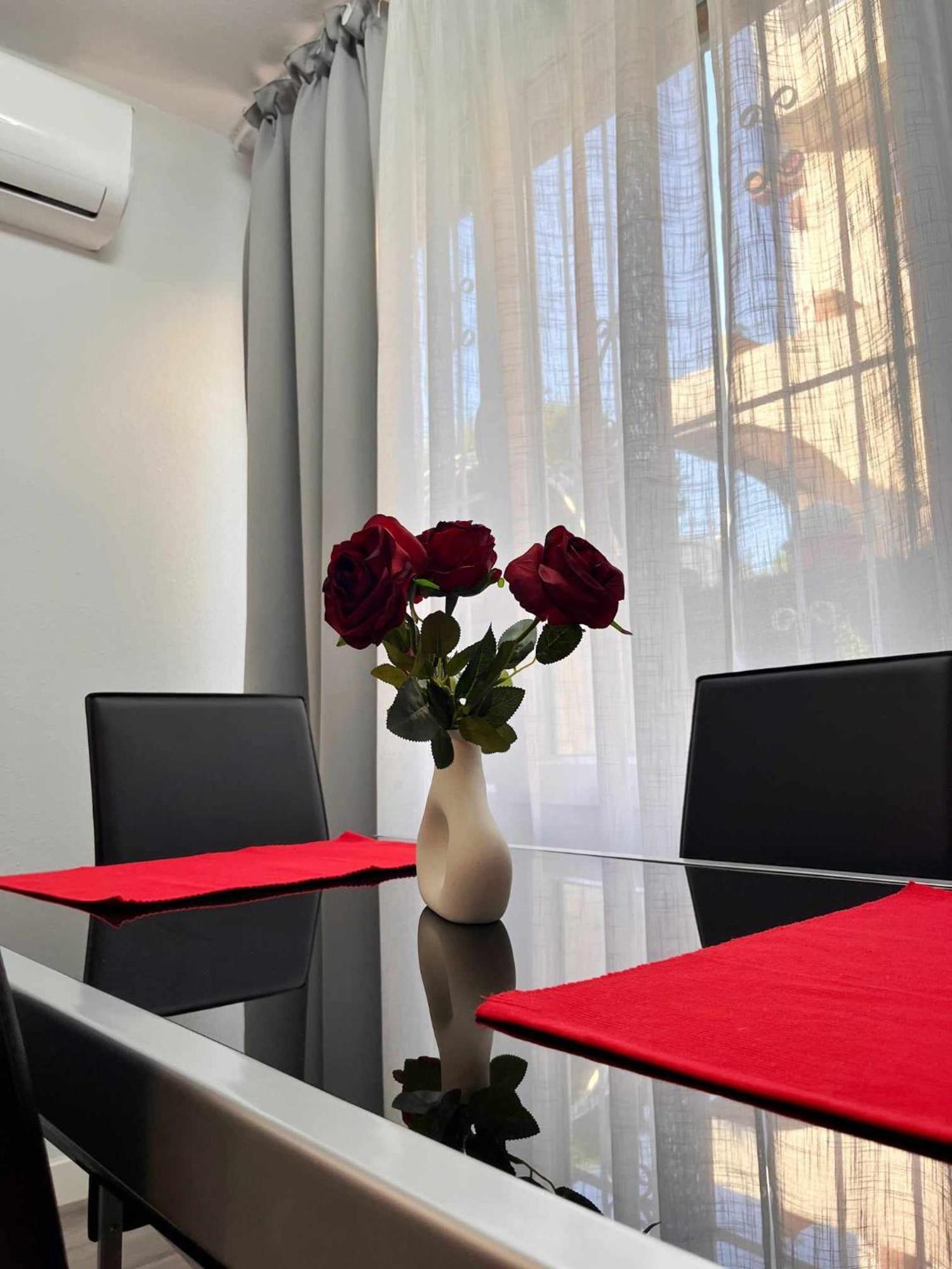 Z&R - Alcyone Villa Torrevieja Esterno foto